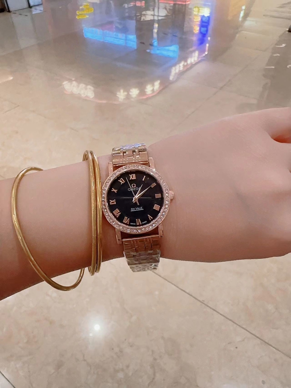 ブランド時計角部分ディテール